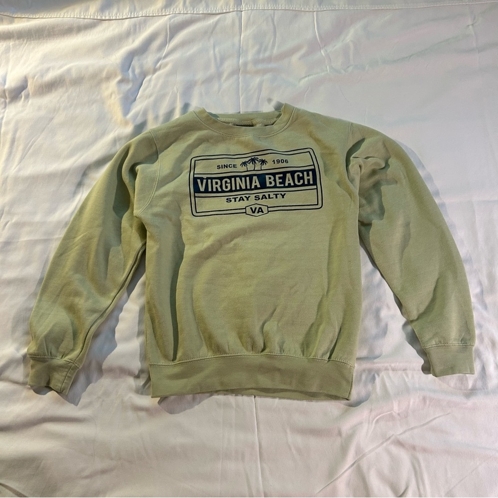 Virginia Beach Graphic Women's Sweatshirt - Green